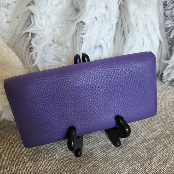 Mcm Coral Trifold Long Wallet..Authentic..Like brand New!! - Picture 2 of 11